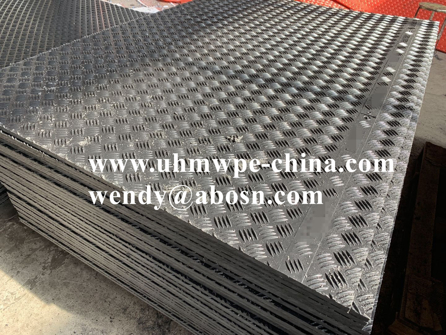 Anti-slip Lightweight Durable Plastic Construction Road Mat