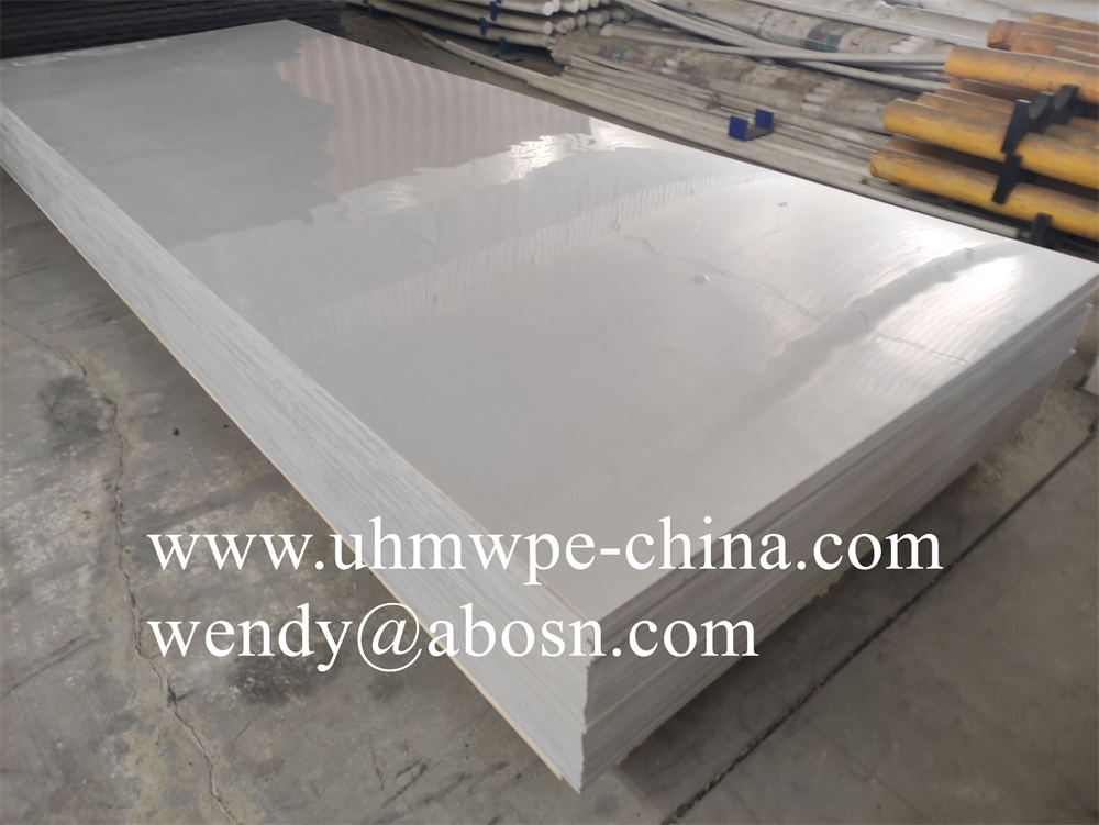White Embossed HDPE Sheets with UV-stabilized