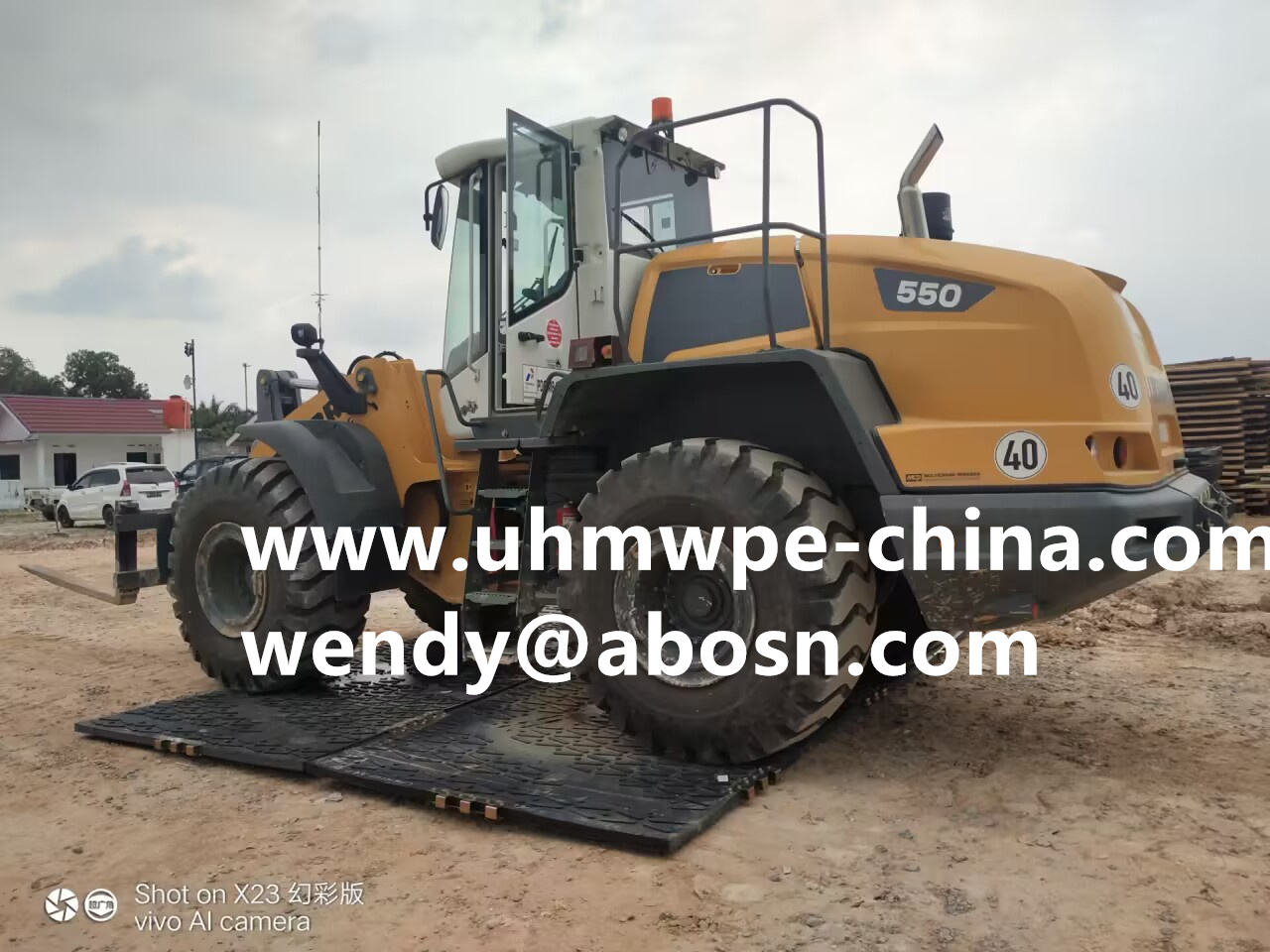 Construction Road Mat Tests Well in Indonesia for Mining Temporary Road